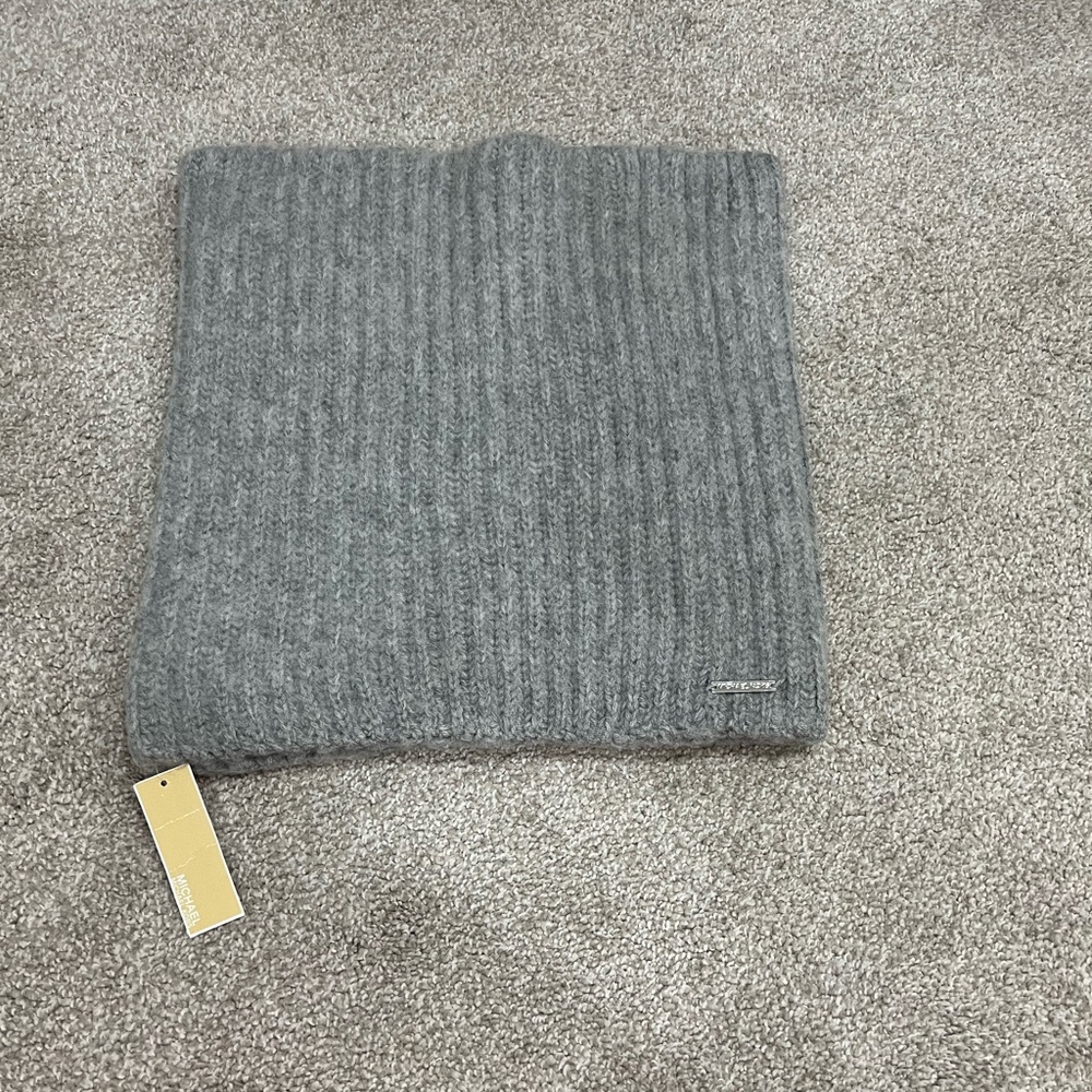 NWT MICHAEL KORS NECK WARMER SCARF